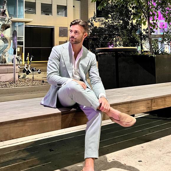 Meet your Posher, Ry - Picture 1 of 1